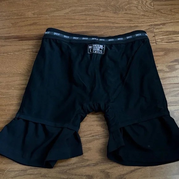 Saxx Men’s Athletic Kinetic Run Black Shorts - Picture 4 of 5